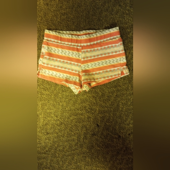 Girls Size 5 6 Leggings Shorts And Tops - Picture 3 of 13